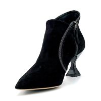 Стильные черные полусапожки на каблуках Арт. 53551-0 F.ROSY ST. T.3688NE